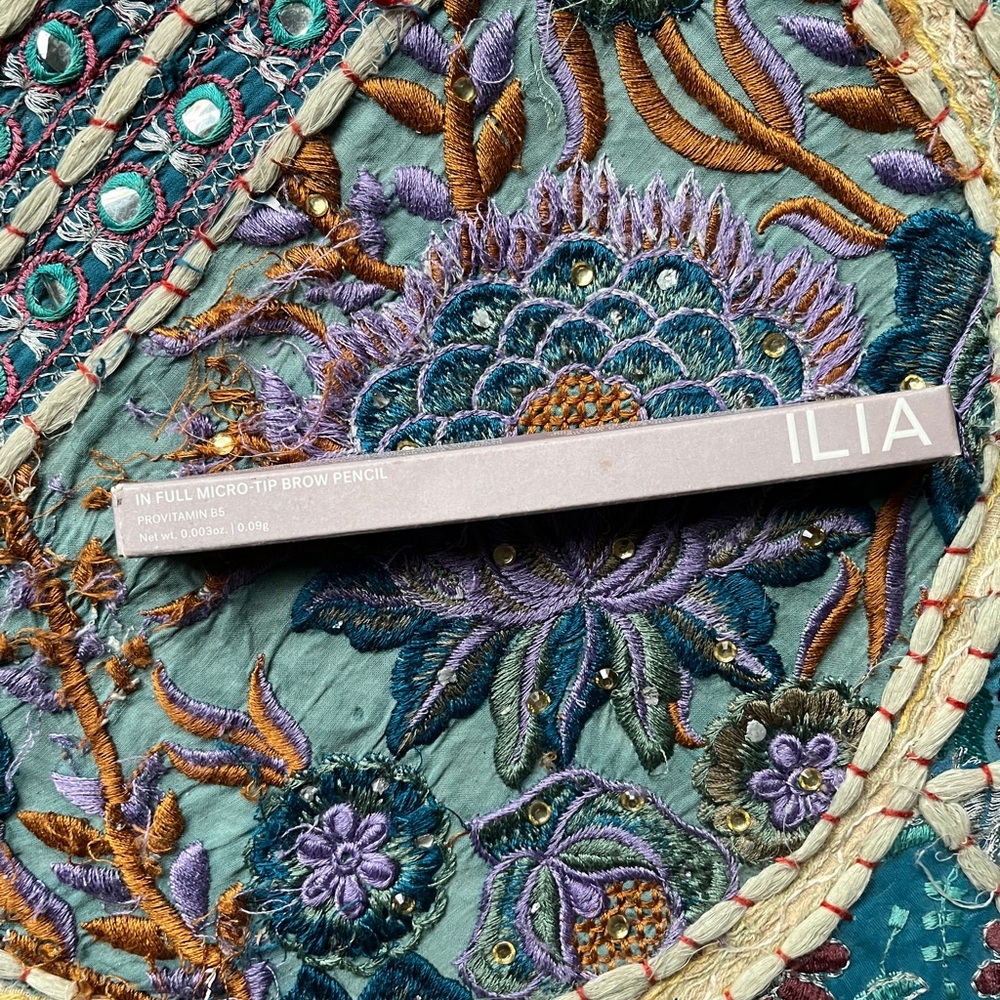 ILIA Micro Tip Brow Pencil - taupe new in box iconic Birkenstock